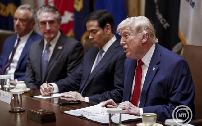 Iráni konfliktus - Donald Trump 10 napra elhalasztotta az iráni energialétesítmények elleni katonai csapásokat